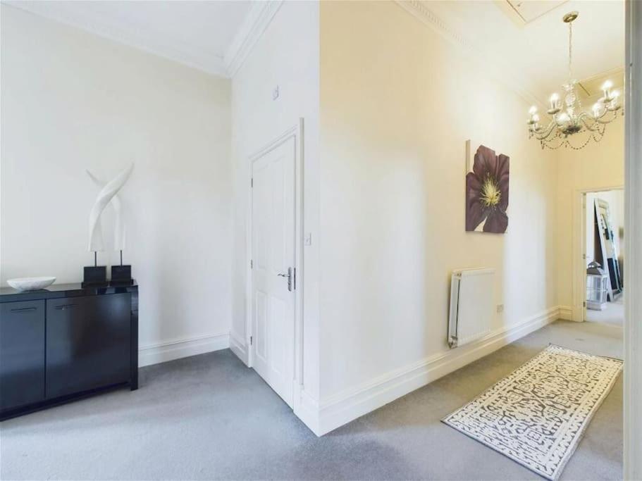 Upmarket Apartment In أورمسكيرك المظهر الخارجي الصورة